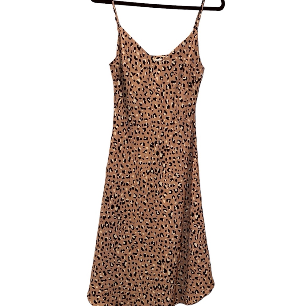 VESTIQUE Slip Style Dress Leopard Size Medium